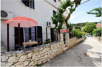 Croazia Privát Sutivan, Esterno